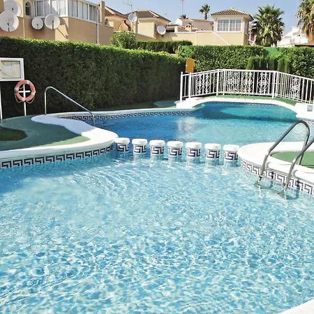 2 Bedroom Nice Apartment In Guardamar Del Segura Apartment *