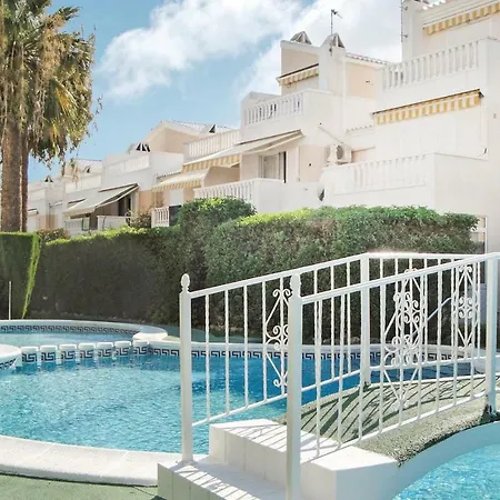 2 Bedroom Nice Apartment In Guardamar Del Segura Apartment *